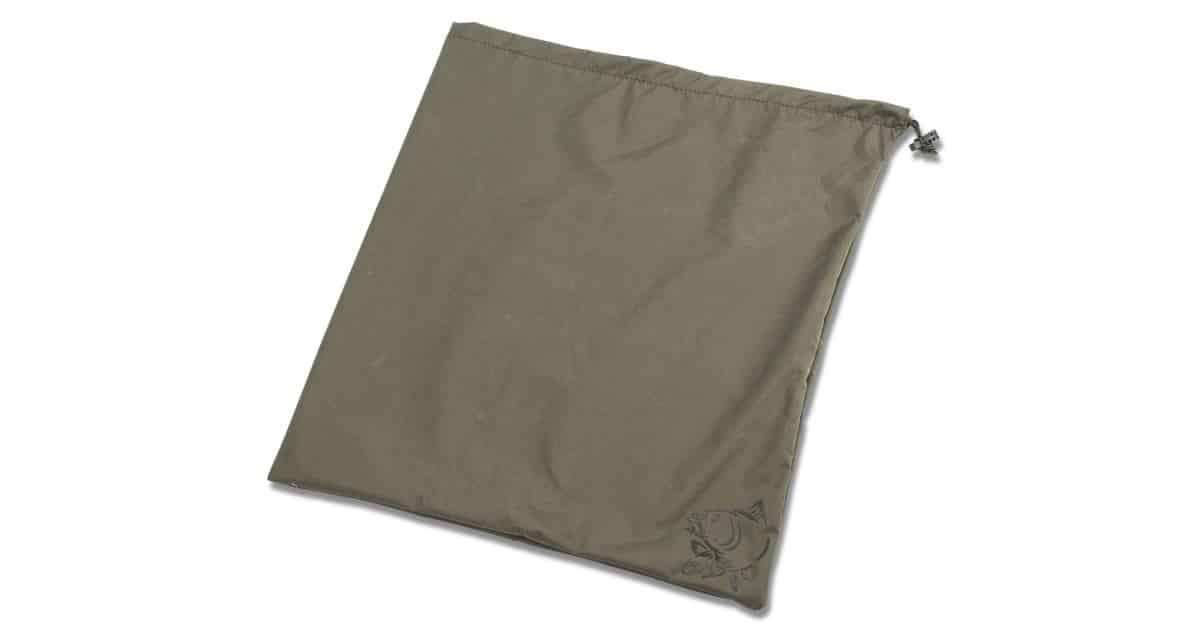 Nash Pouzdro Stuff Sacks Medium - recenze a zkušenosti