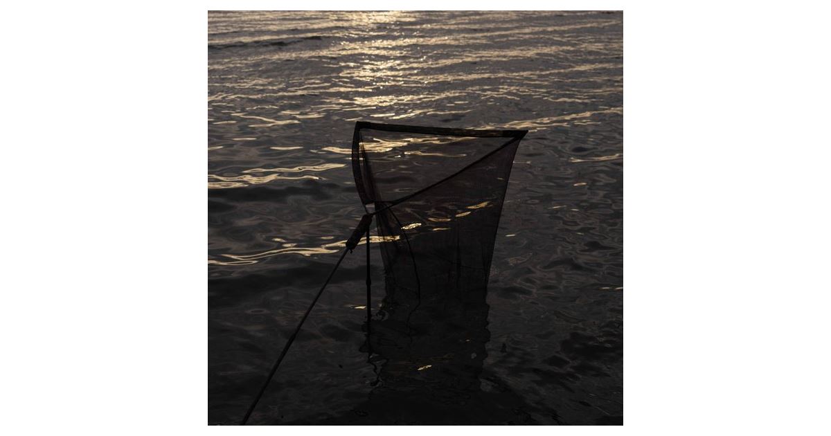 Nash Podběrák Air Force F20 Landing Net 46" - recenze a zkušenosti