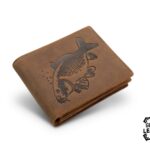 -15 %
                    
				
									
                    
	                    		                    
				
				
						
				
									

							
																	
						



						(4x)
									
			
				Delphin Kožená peněženka Carp Classic
			

		

		
            
                Stylová kožená peněženka vylepšená klasickým motivem kapra, která bezpečně uchová vaše…
            

			
                	                
                        video                    
                
				
				
				
							

			

					
									Skladem
							

			
                    504 Kč
                    	                    593 Kč - recenze